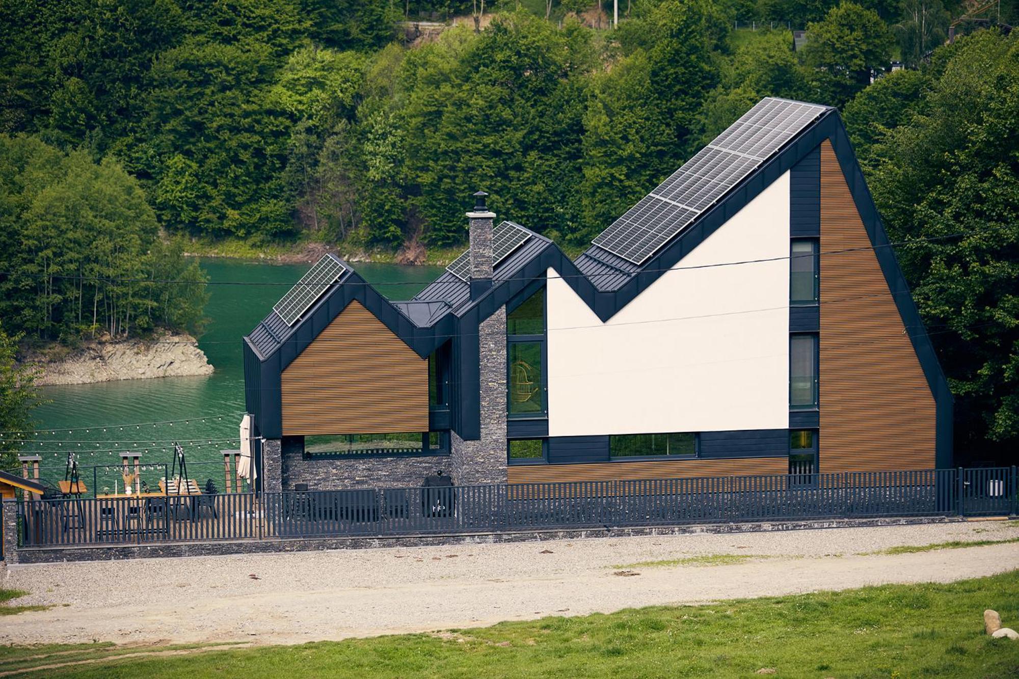 Utopia Lake View Tesila Exterior photo